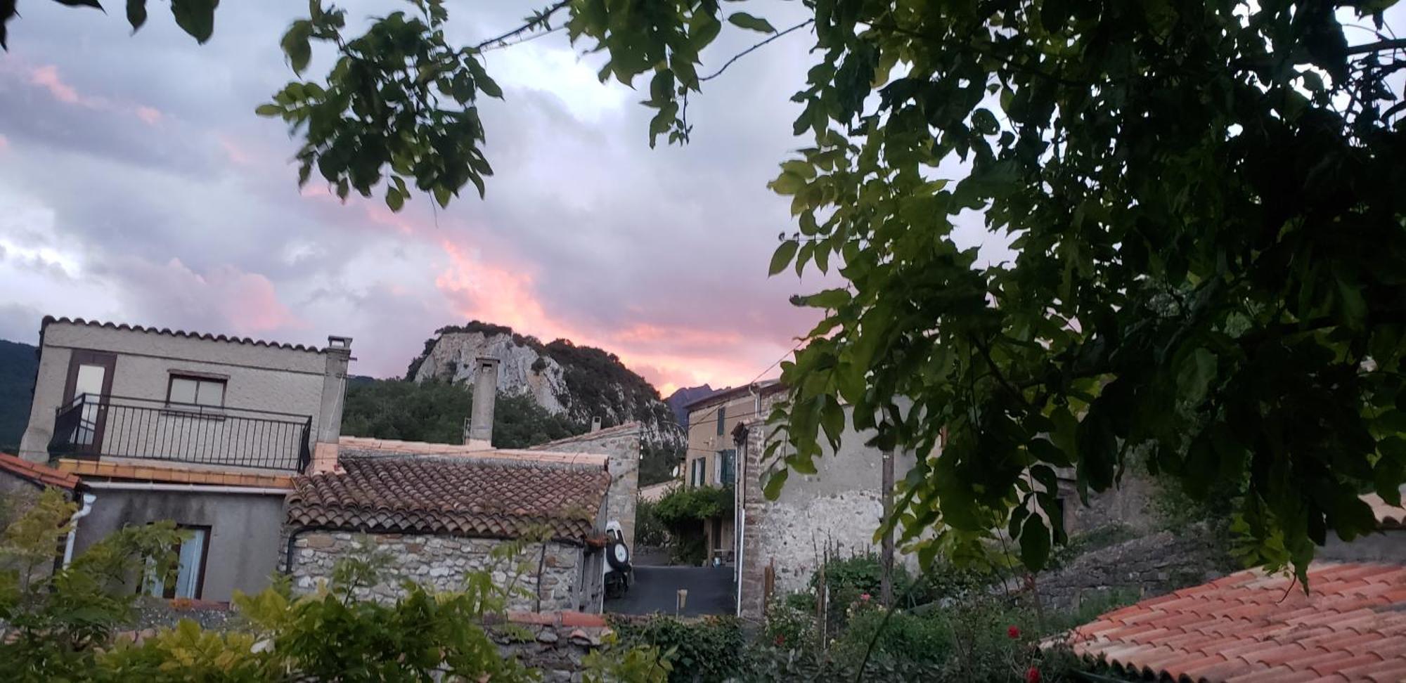 Le Balcon Apartment Camps-sur-l'Agly ภายนอก รูปภาพ